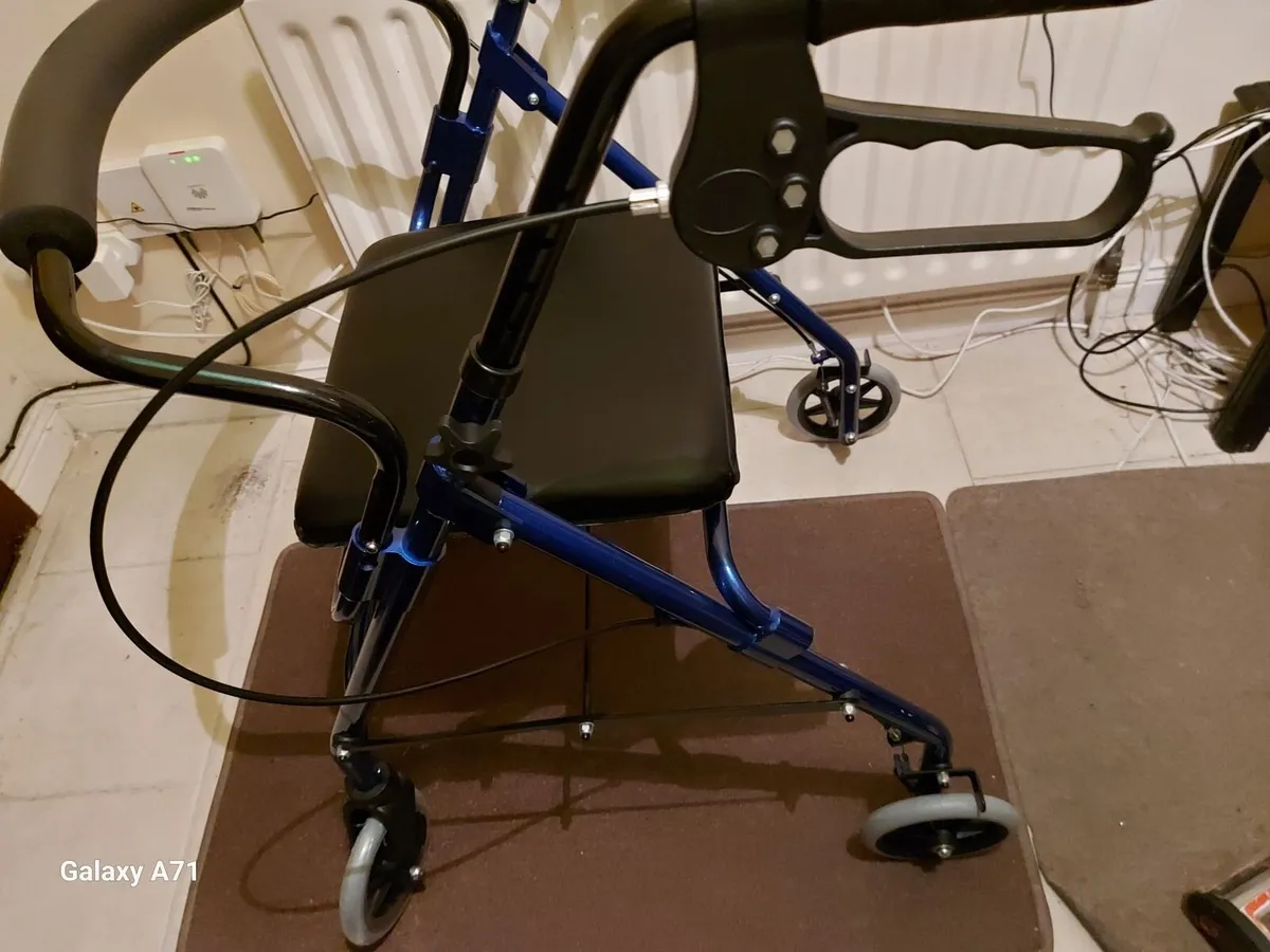 Aluminium Mobility Lightweight Rollator, Blue, Exc - Image 3