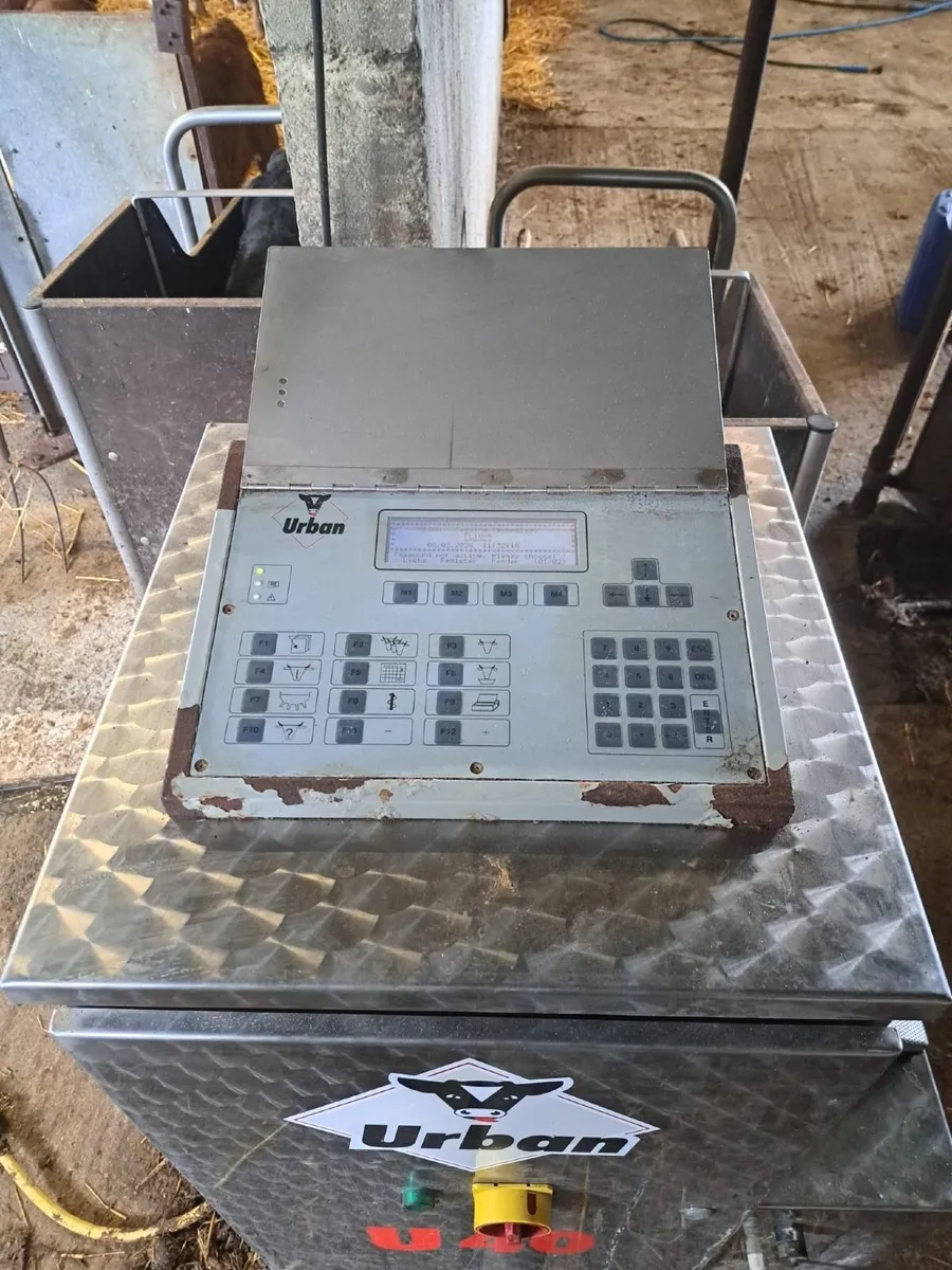 Urban U40 Calf Feeder - Image 4