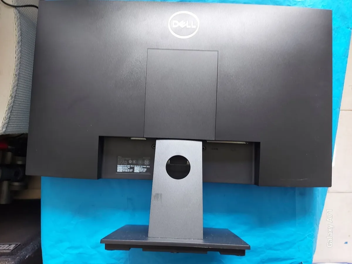 Dell Flat Panel Monitor Model E2421HN, 24 Inch - Image 2