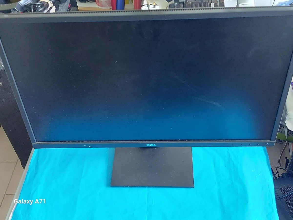 Dell Flat Panel Monitor Model E2421HN, 24 Inch - Image 1