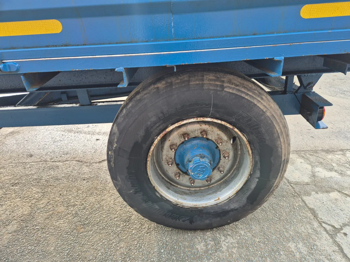 13x7 tipping trailer.  Led lights - Image 3