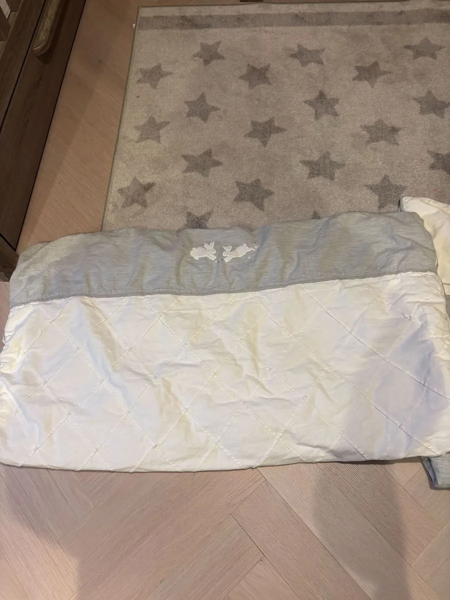 Mamas and Papas Franklin Cot & Bedding - Image 2