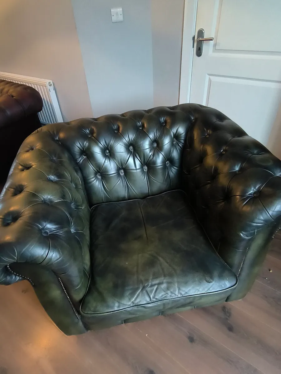 Genuine leather Chesterfield armchair - Image 2