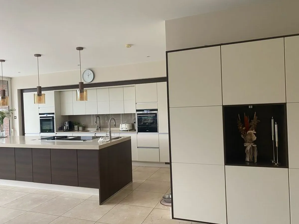 Kube Kitchen including Siemens appliances - Image 3