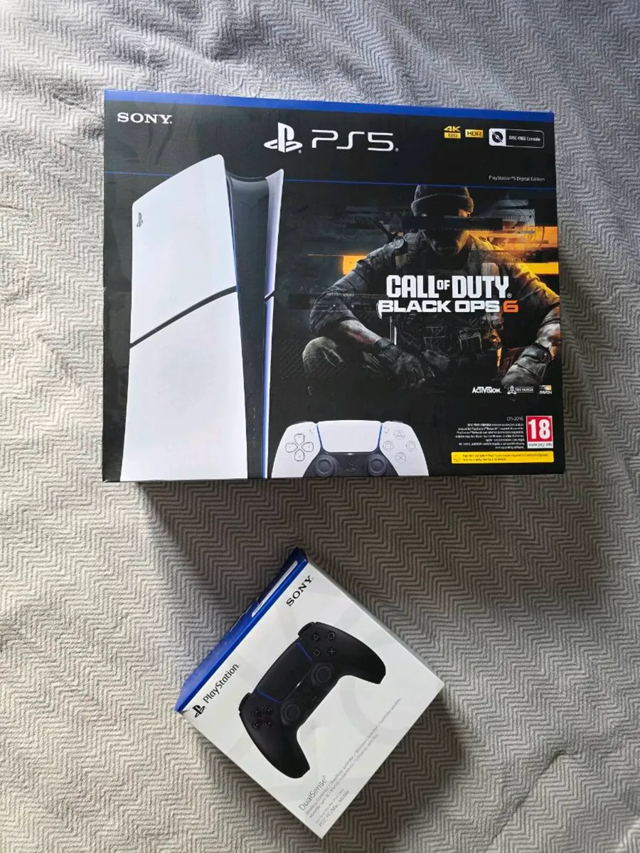 PS 5 with 2 dual sense - Image 1