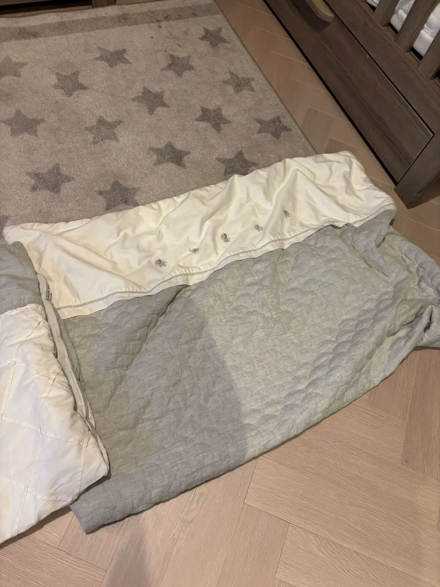 Mamas and Papas Franklin Cot Bed - Image 2