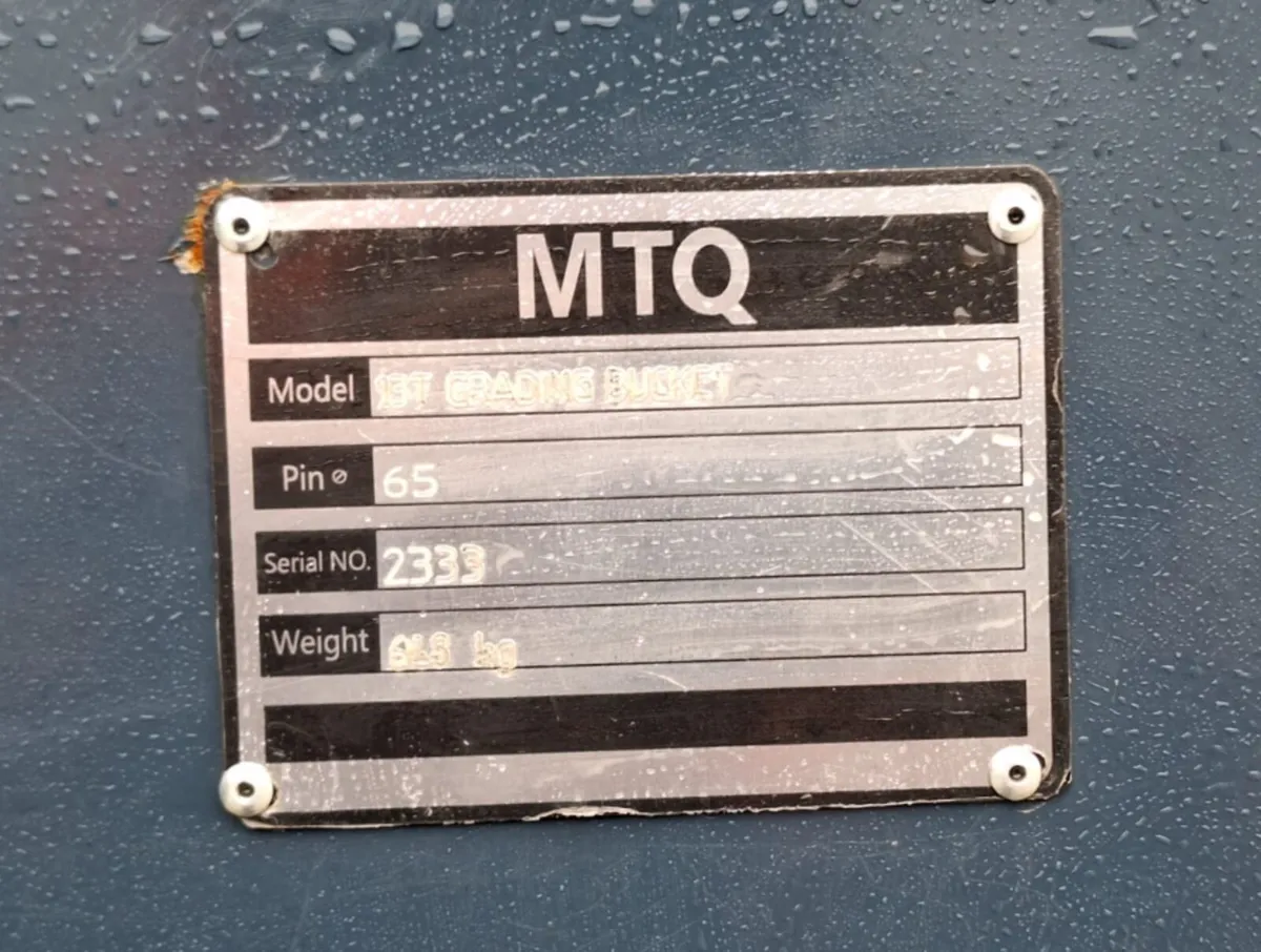 Brand New 13 Tonne Grading Bucket With Teeth - Image 3