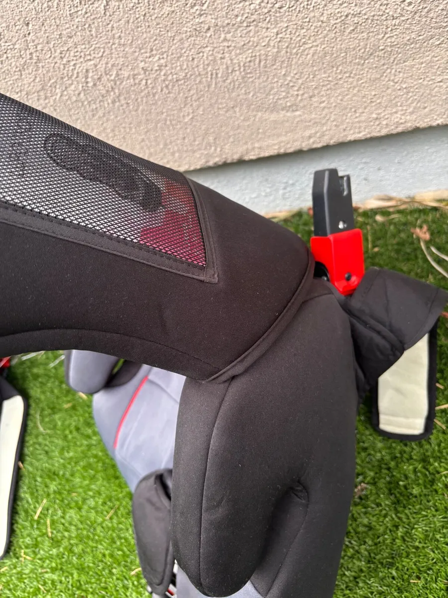 Osann Lupofix car seat - Image 1