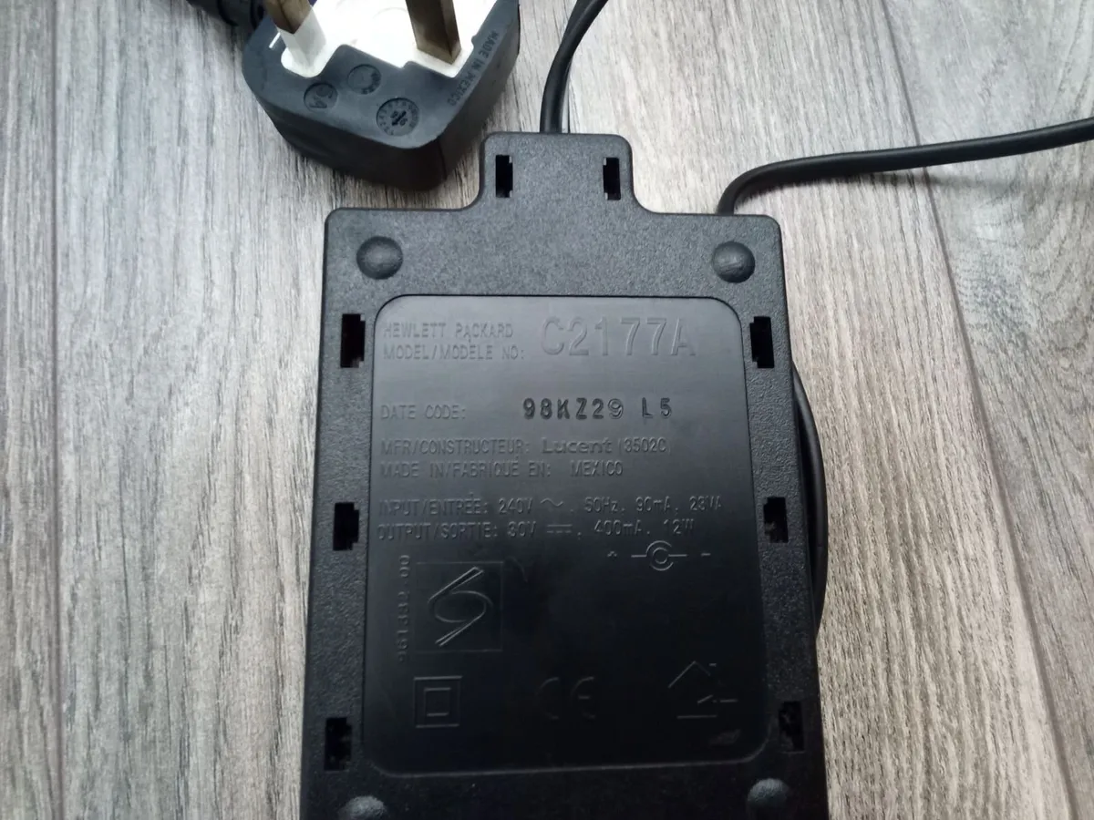 30 Volt Adaptor. - Image 2