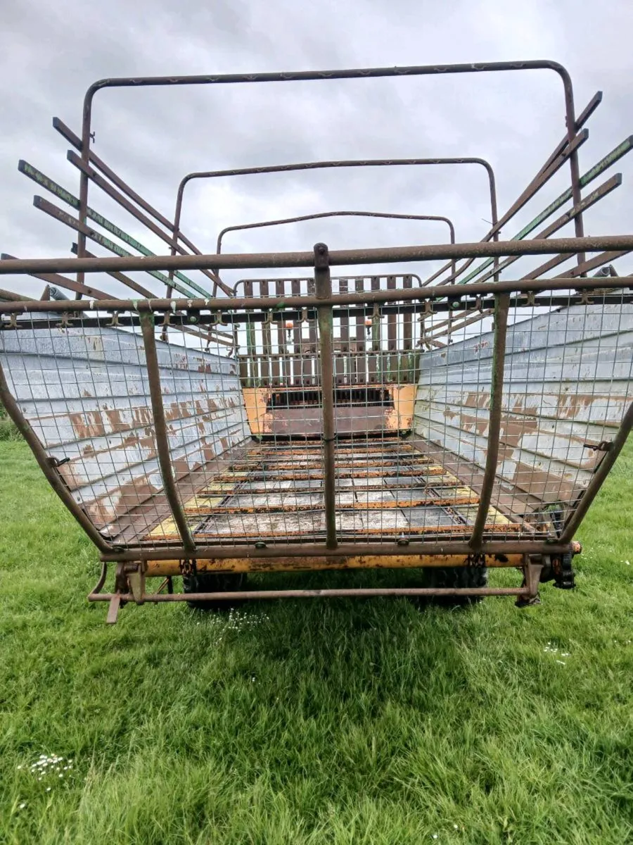 Silage wagon - Image 3