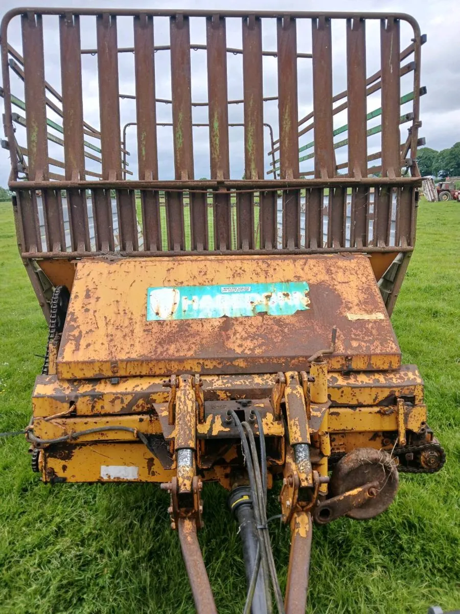 Silage wagon - Image 2