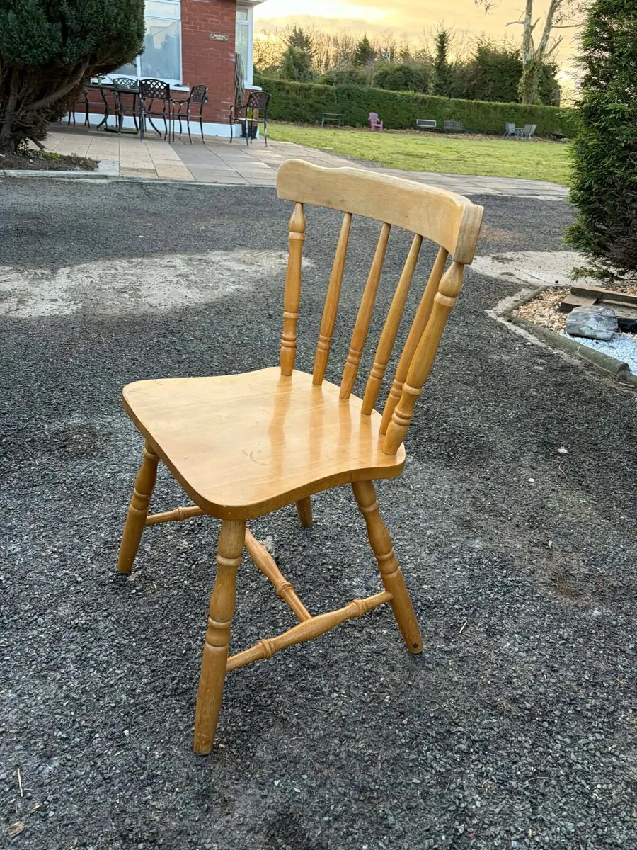 5 oak wooden kitchen chairs - Image 4