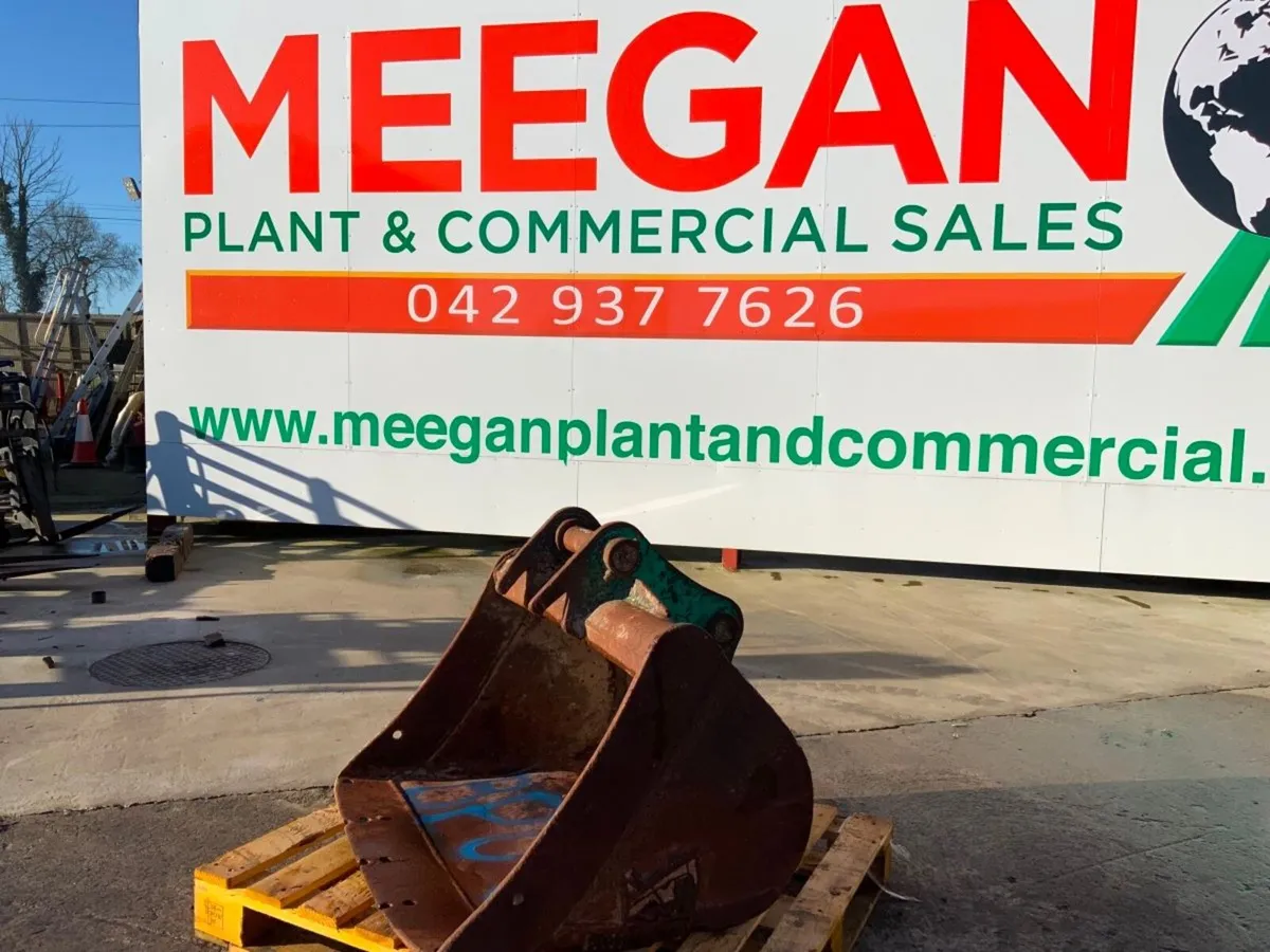 36" DIGGING BUCKET.....60mm PINS.........BP05. - Image 1