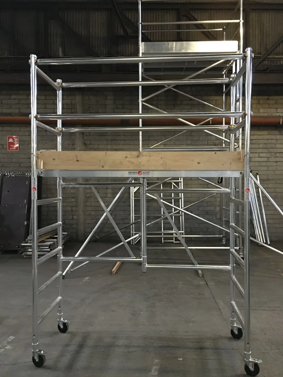 Low Level Folding Unit (Mobile Scaffolding Tower) - Image 4