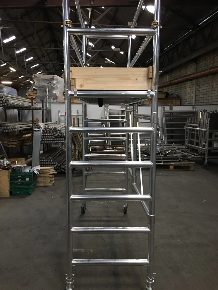 Low Level Folding Unit (Mobile Scaffolding Tower) - Image 3