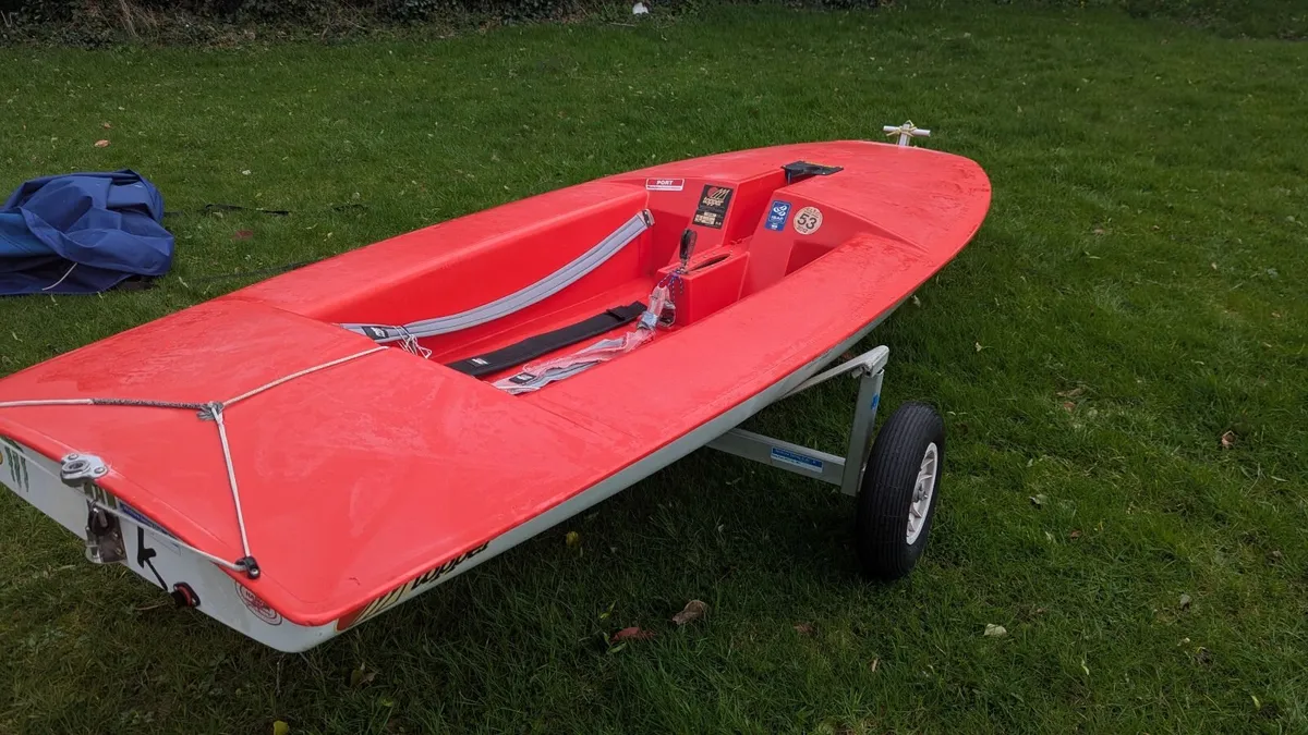 Topper Sailing Dinghy - Image 4