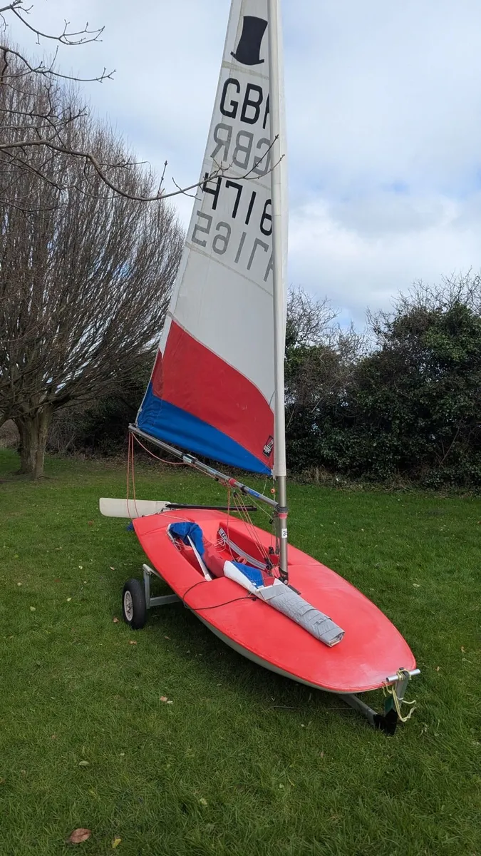 Topper Sailing Dinghy - Image 1