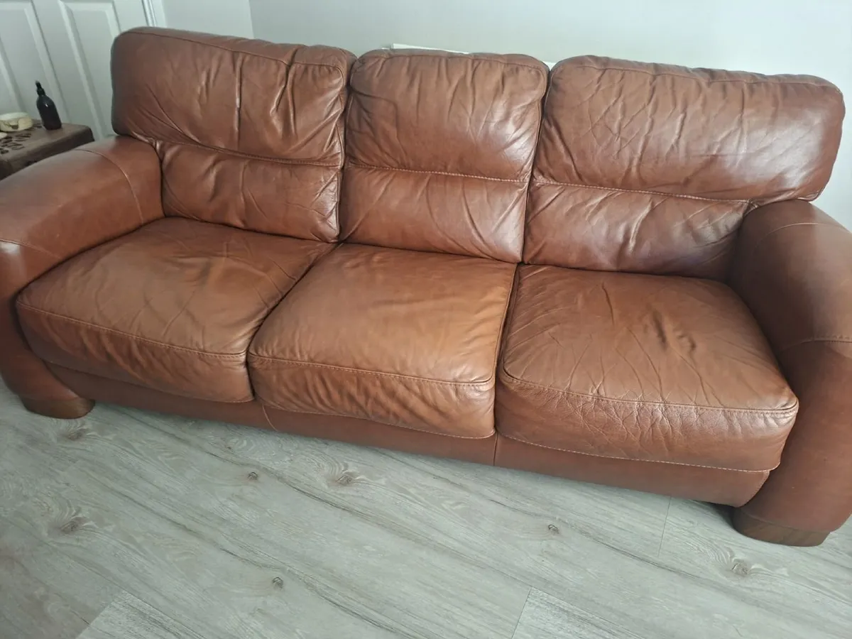 Leather sofa ( Italian calf leather ) Quick Sale - Image 3