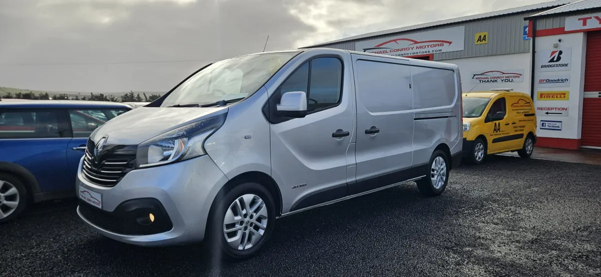 Renault Trafic 2017 SPORT FINANCE AVAILABLE - Image 2