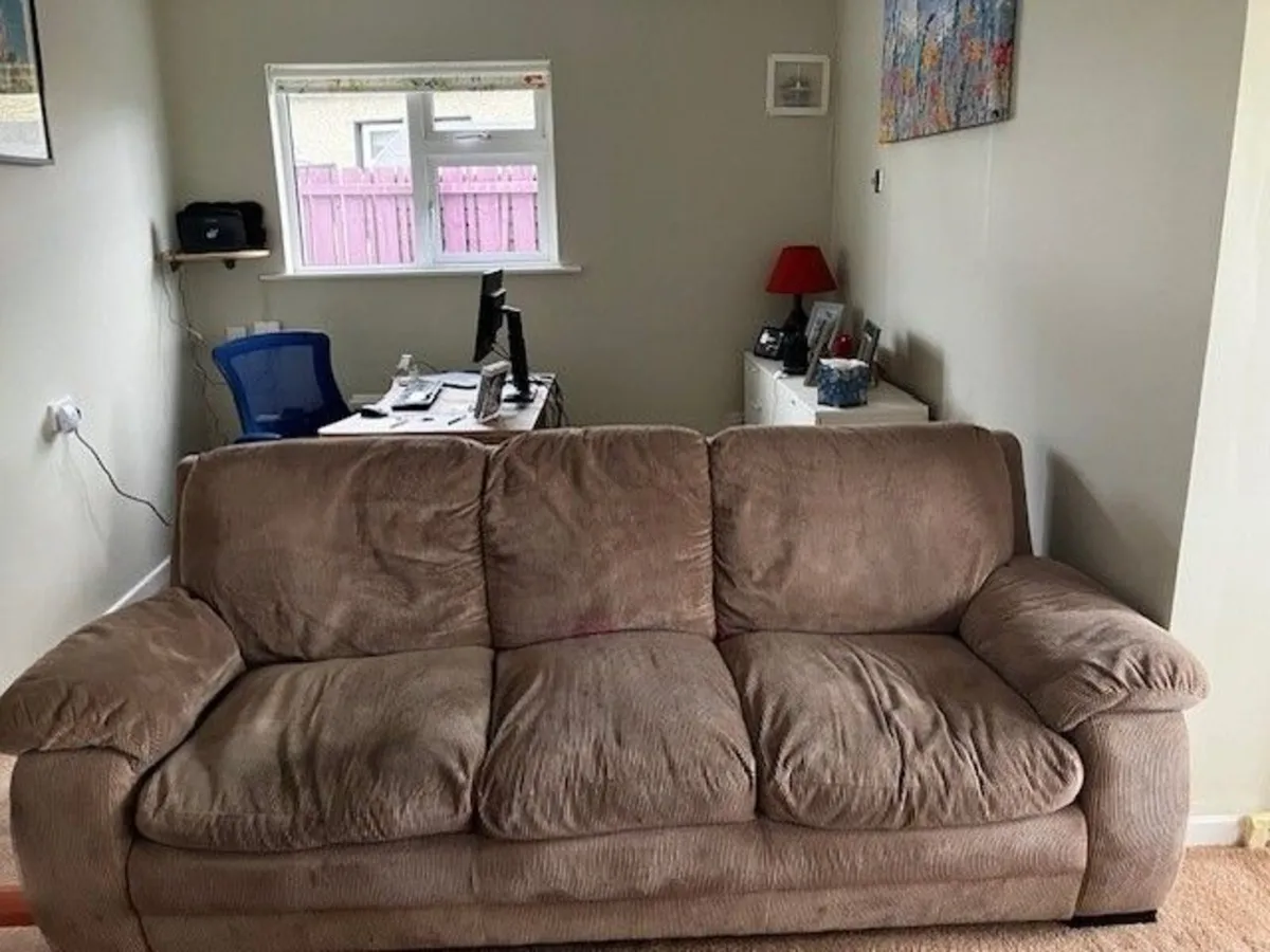 3 seater sofa for free - Image 2