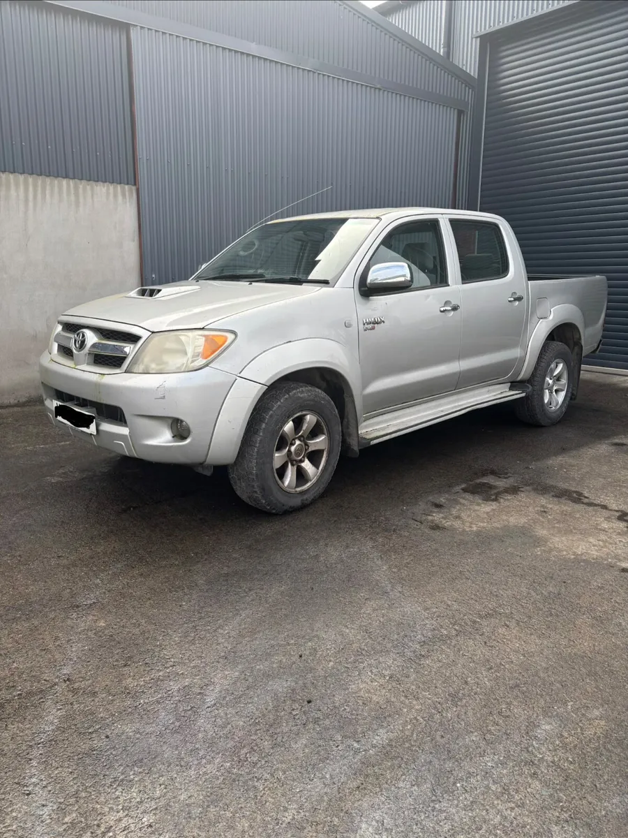 Toyota Hilux for Breaking - Image 1