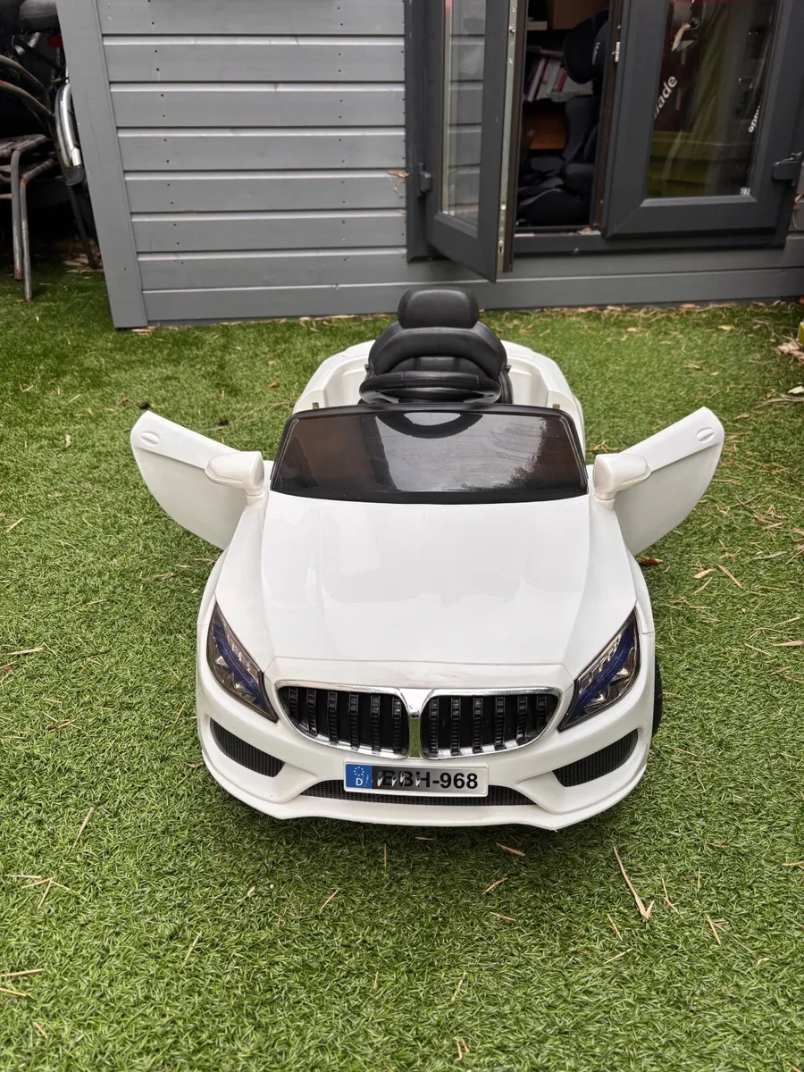 12V kids electric car - Image 1