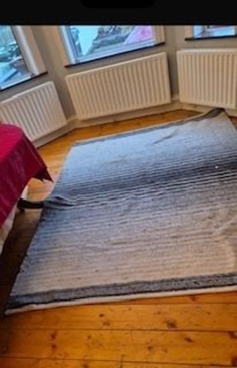 mixed wool rug
