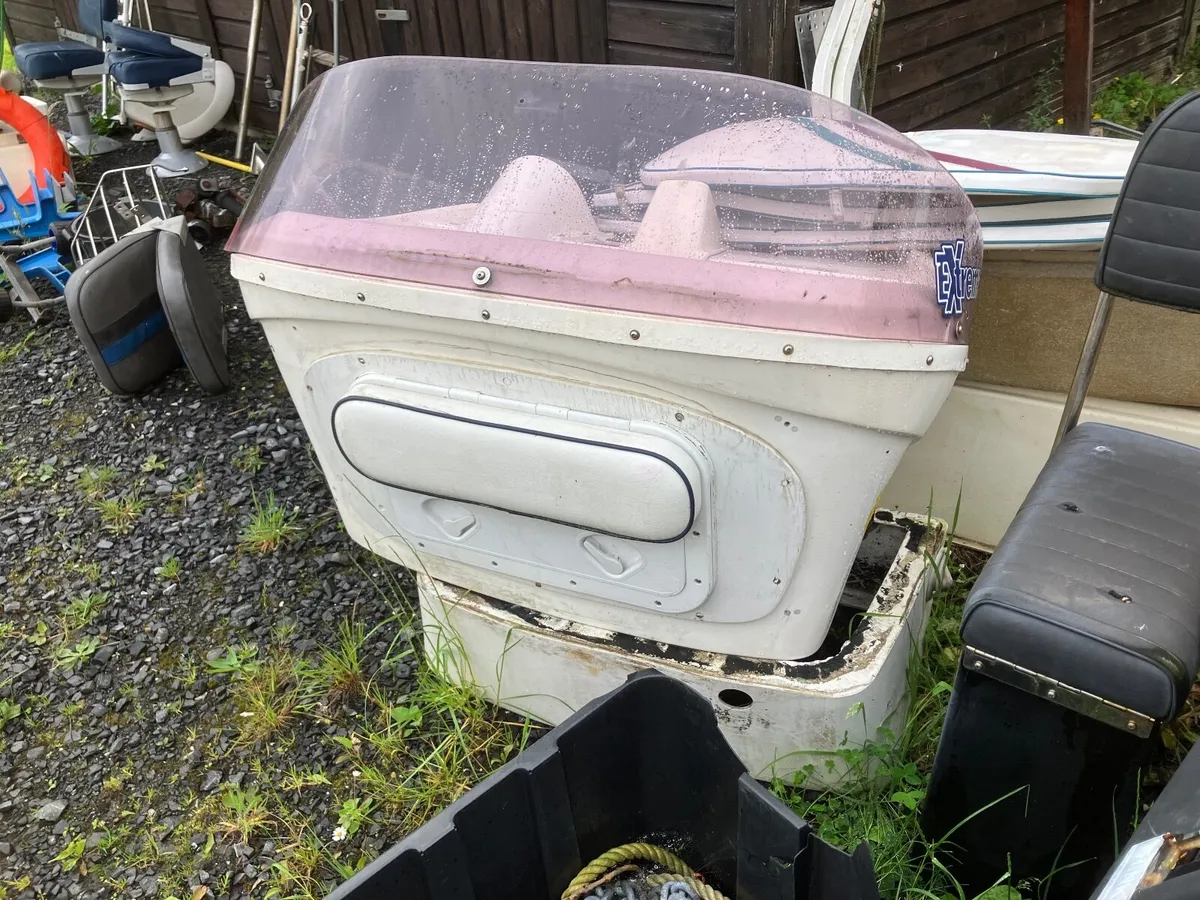 BOAT CONSOLE DOUBLE WIDTH WITH SCRENE - Image 4