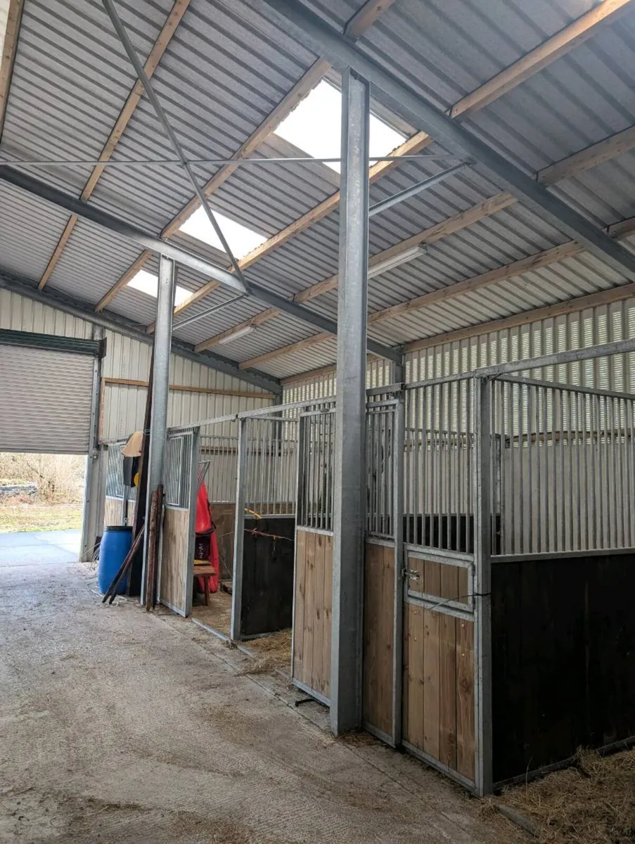 Chival Liberté Insert Stables - Image 1