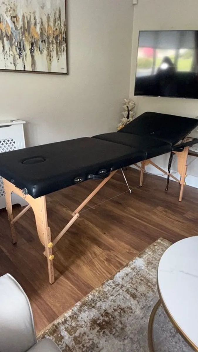Portable Folding Massage Table with Accesories - Image 4