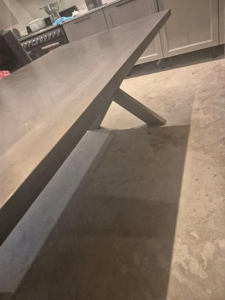 Kitchen Table - Image 4