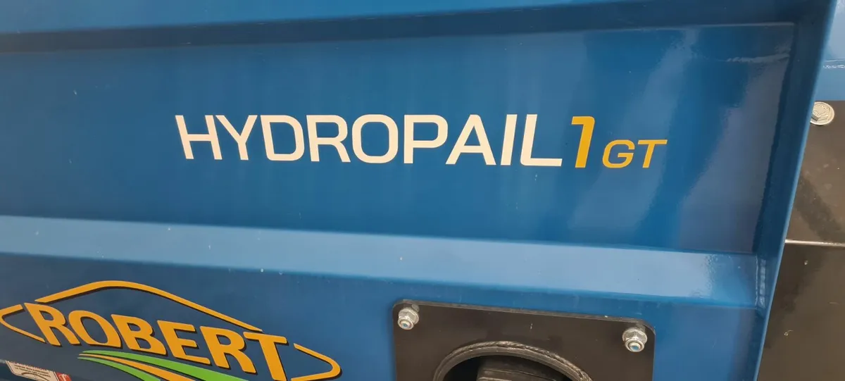 Robert Straw Blowers for tractor loaders. - Image 4