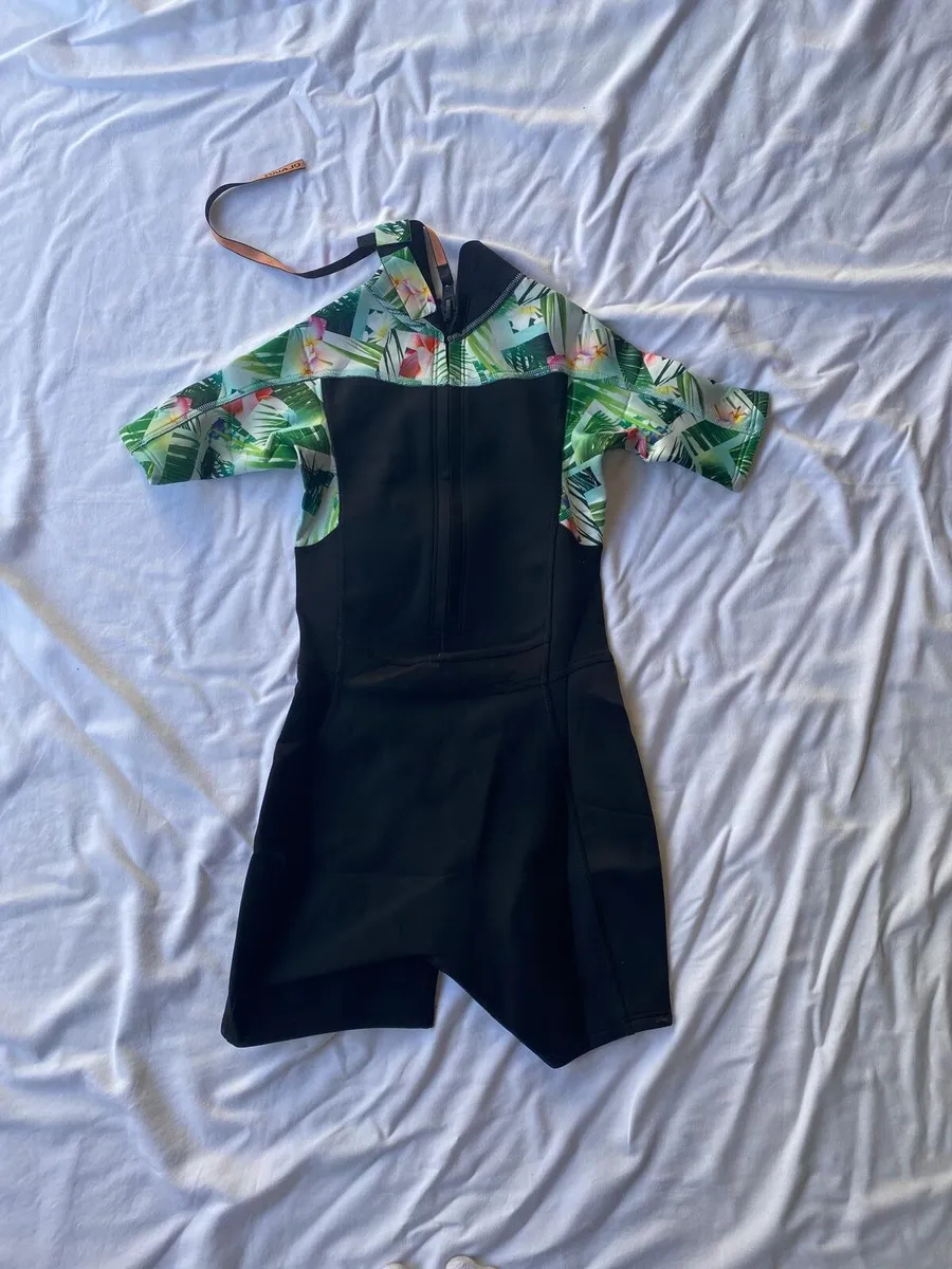 Kids Shorty Neoprene Wetsuit 12-13yrs - Image 2