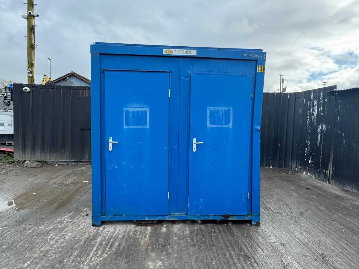 Double Toilet Block - Image 2