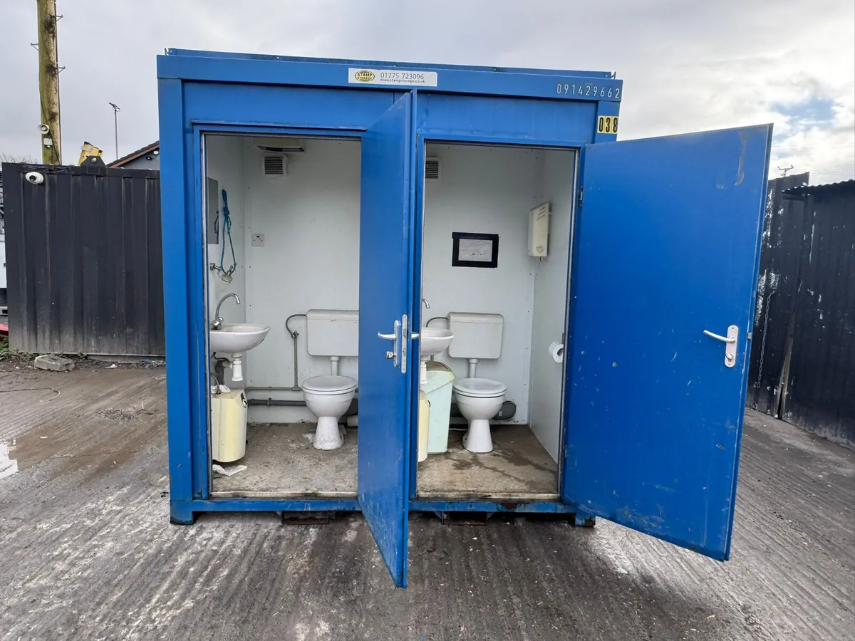 Double Toilet Block - Image 3