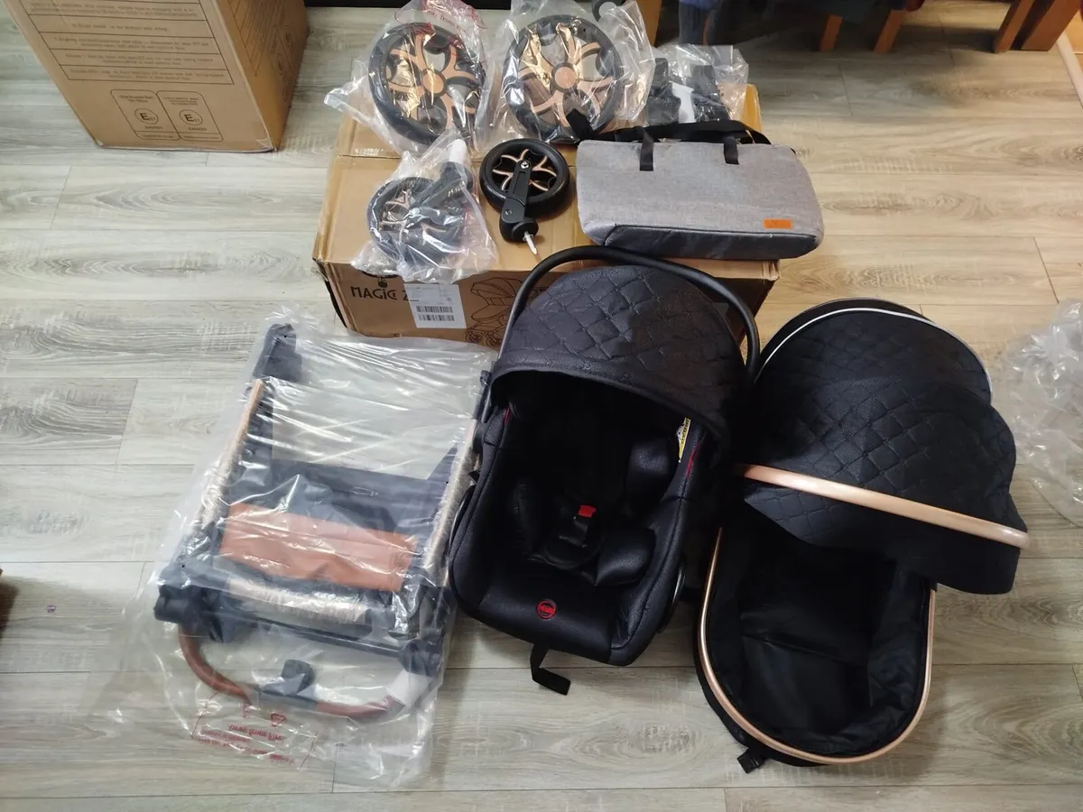 Travel system/ Buggy/ Pram/ Stroller/ Pushchair. 3 - Image 3