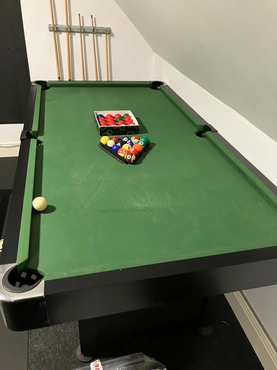 Pool table - Image 2