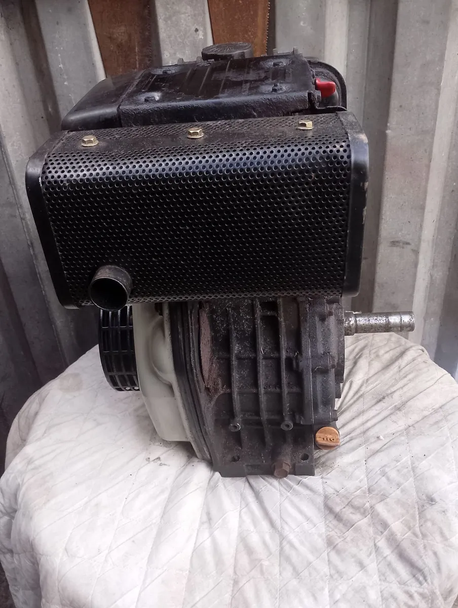 Yanmar L70 diesel engine 4.9Kw - Image 3