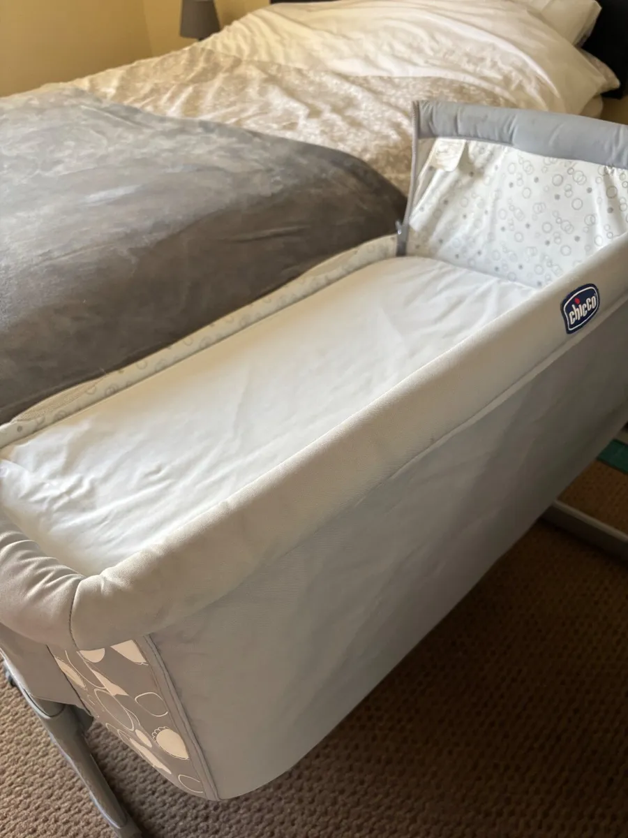 Chicco Next to Me Crib - Image 3