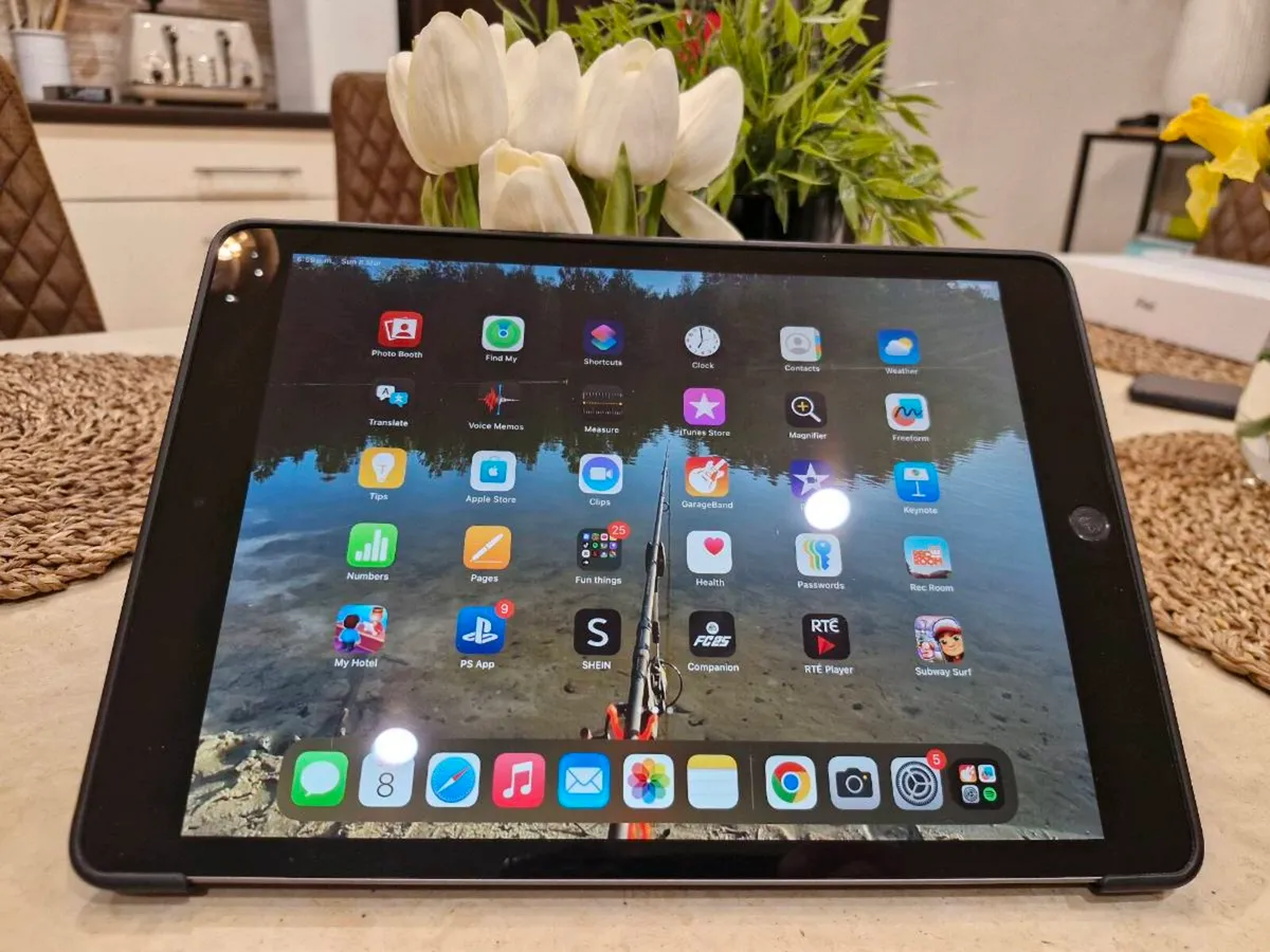 iPad 9th Generation 64GB (cover included) - Image 3