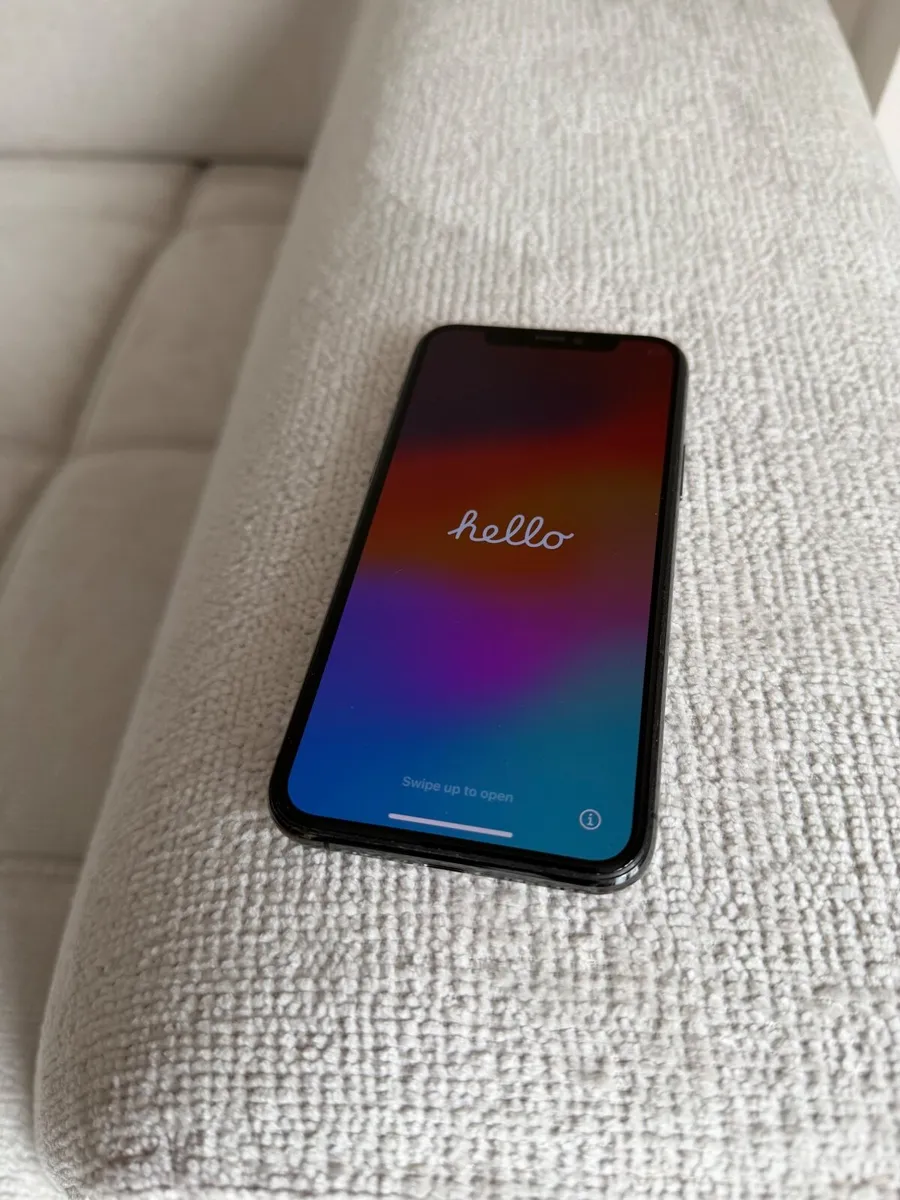 iPhone 11 Pro - Image 3