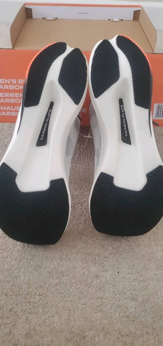 Crivit (Lidl) Carbon 1 runner -  Size UK9 - Image 3