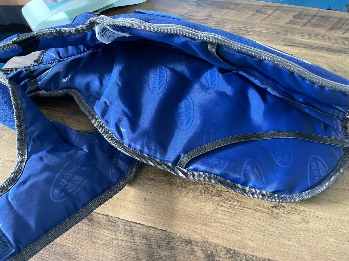 Brand new- Weatherbeeta 16” Dog jacket- blue - Image 3