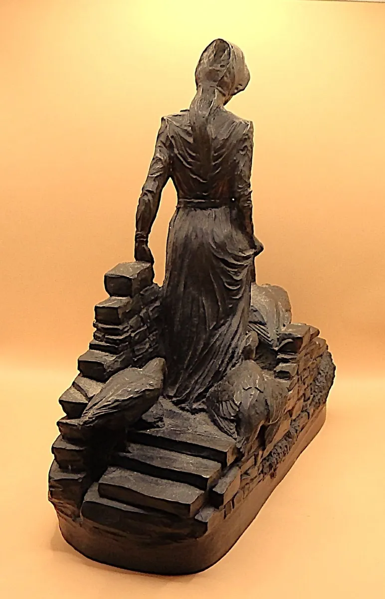 Vintage Genesis Fine Arts Figurine - Image 4