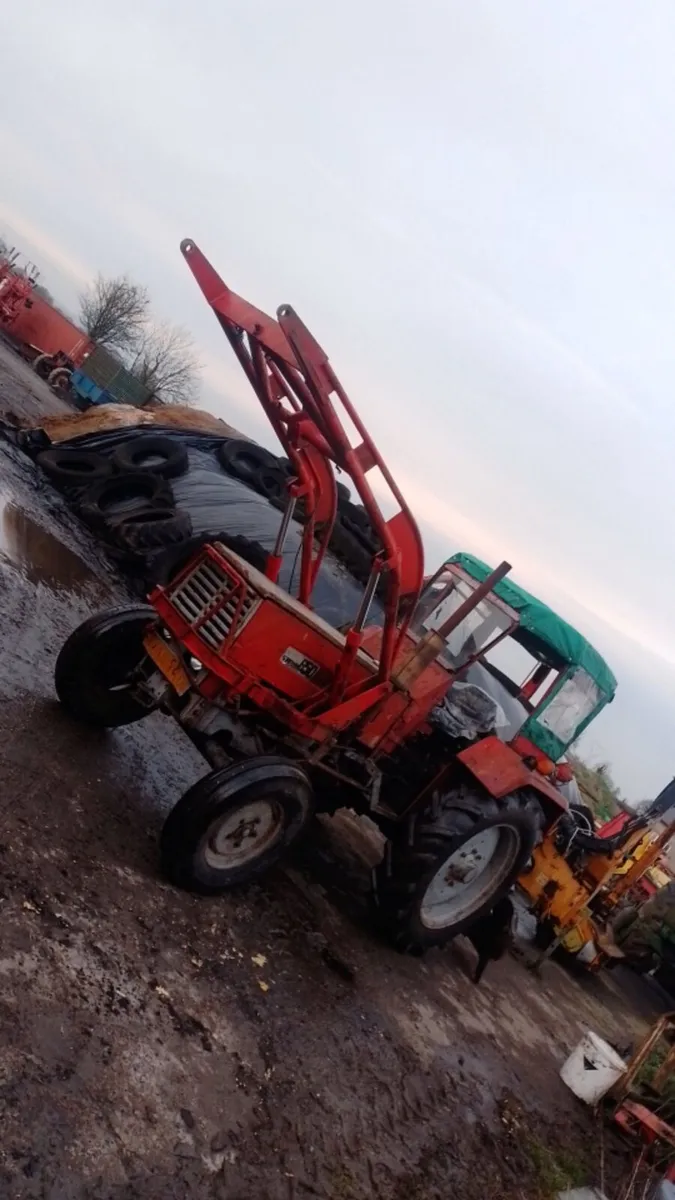 Steyr 50. 650 loader complete .parts. - Image 1