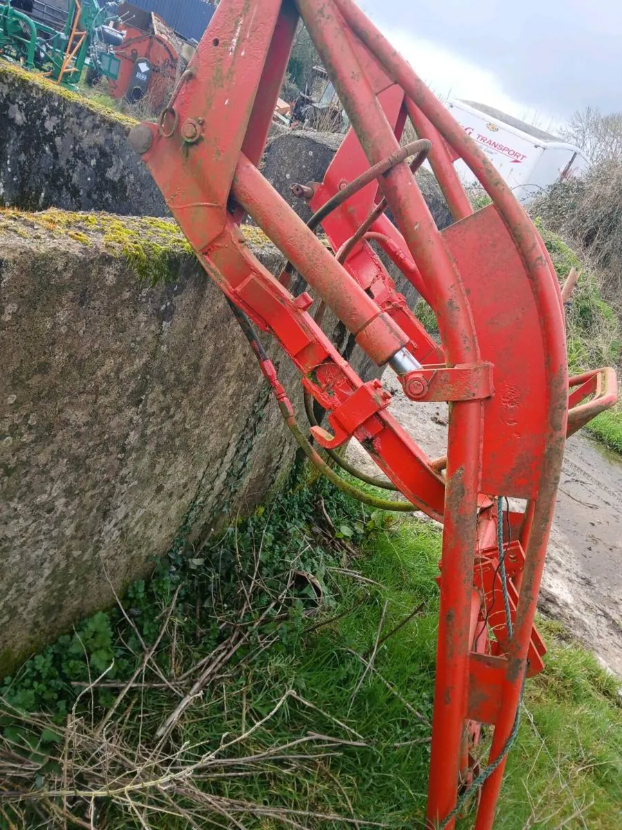 Steyr 50. 650 loader complete .parts. - Image 2