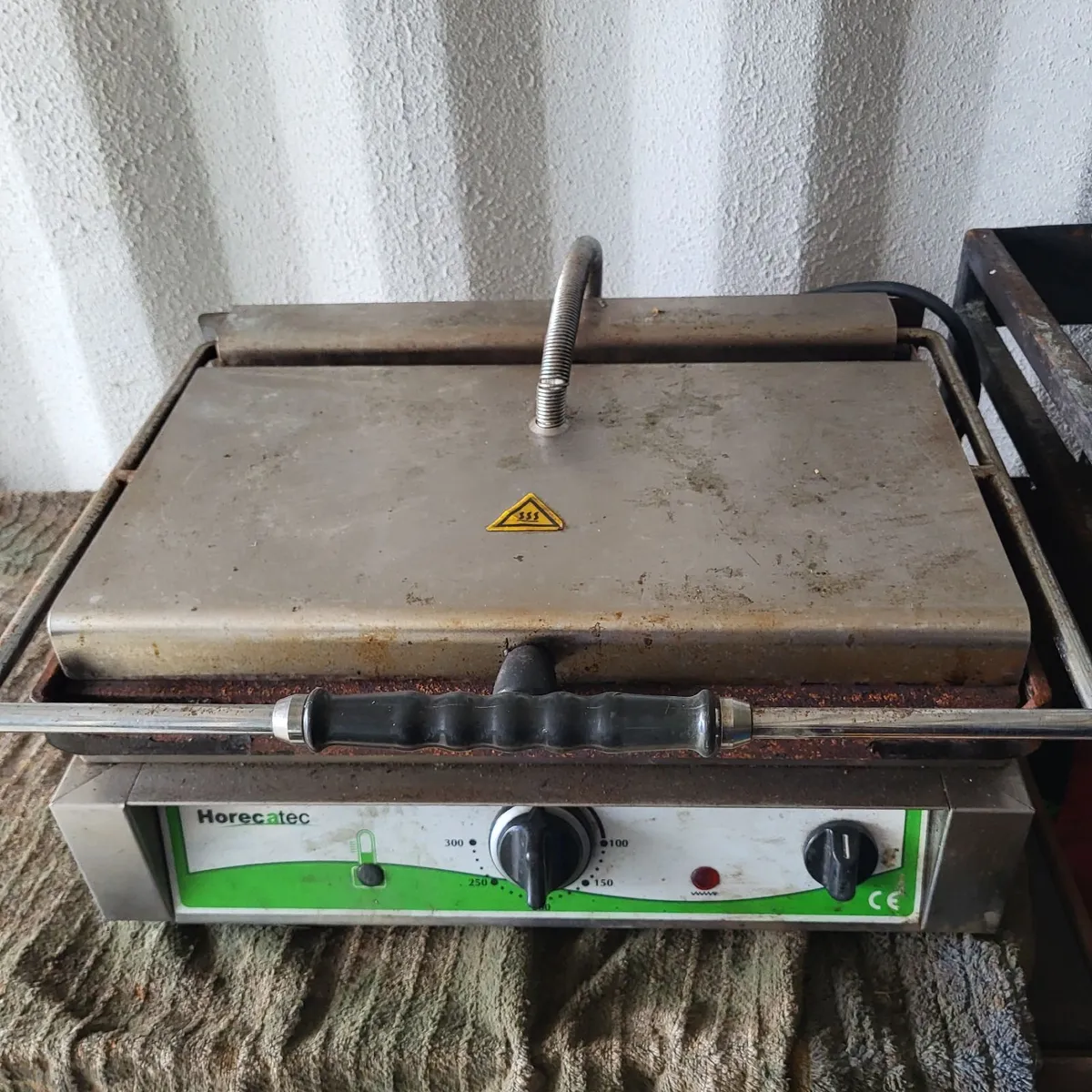 Large panini press - Image 1