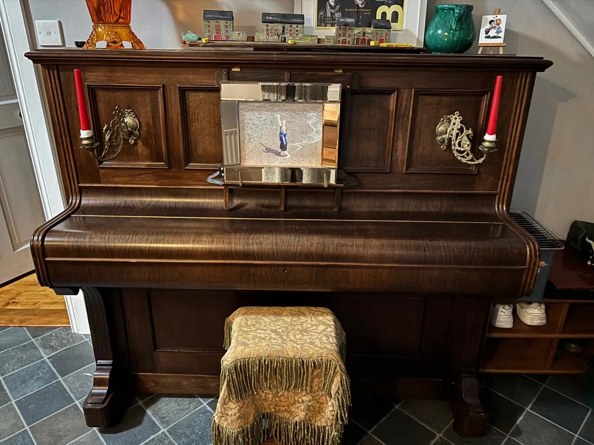 Antiques and Full house contents for sale - Image 4