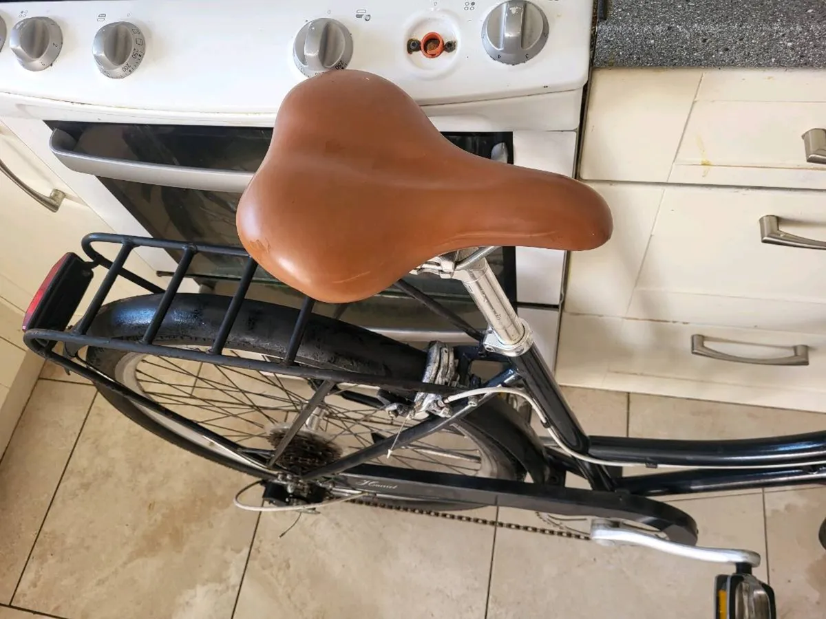 Ladies bike - Image 4