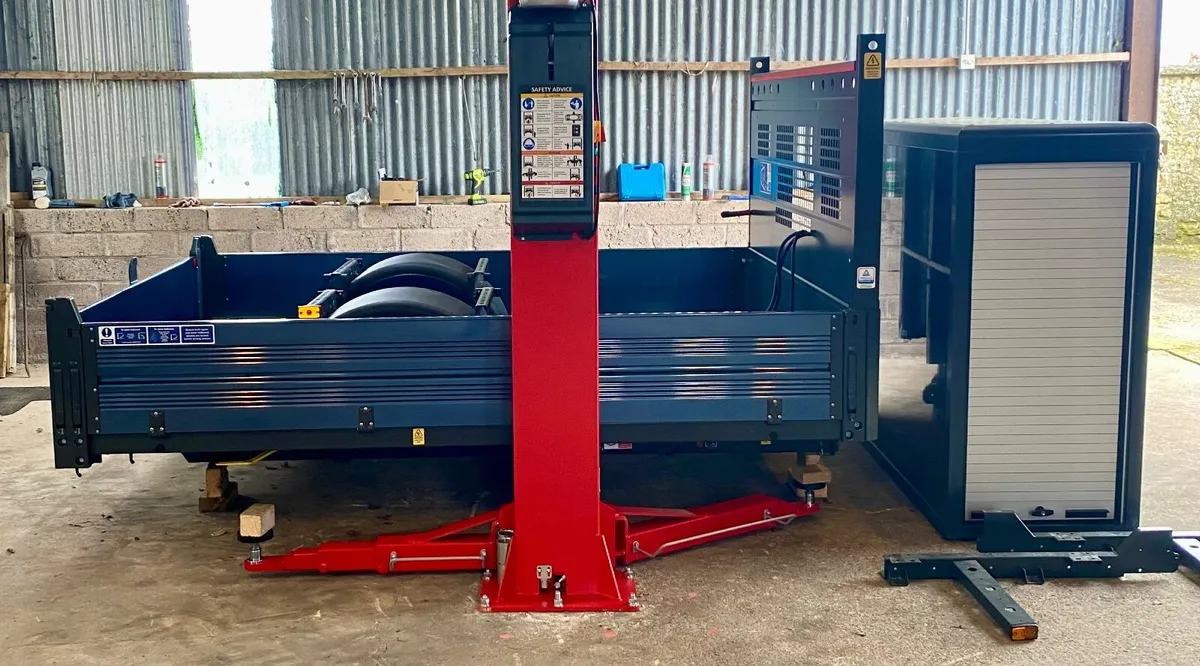 Tipper body/Tool pod - Image 1